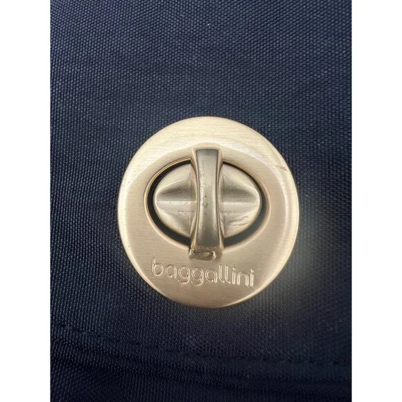 Baggallini Black Crossbody Bag Purse Gold-Tone Accents Travel Accessory - Picture 3 of 9